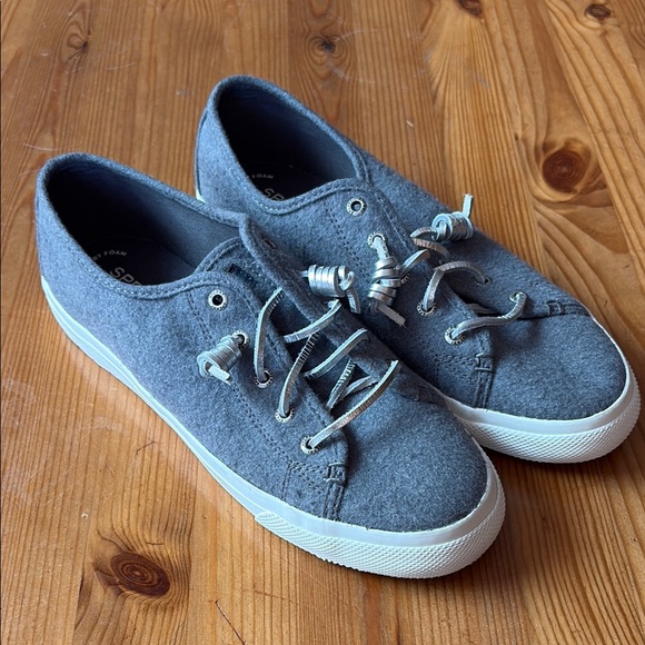 Sperry Shoes - Sperry Gray Women's lace up Flats